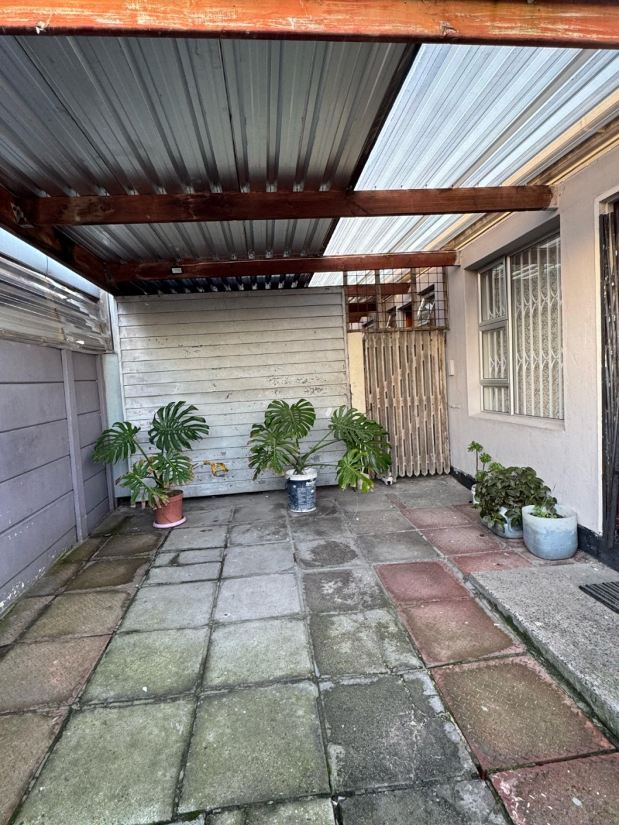 2 Bedroom Property for Sale in Portlands Western Cape